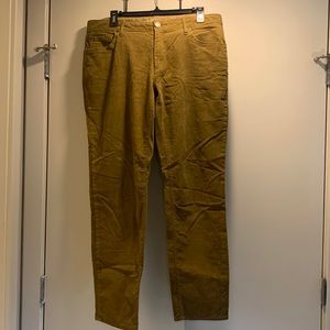 Eddie Bauer brown corduroy “boyfriend” trousers. Size 12